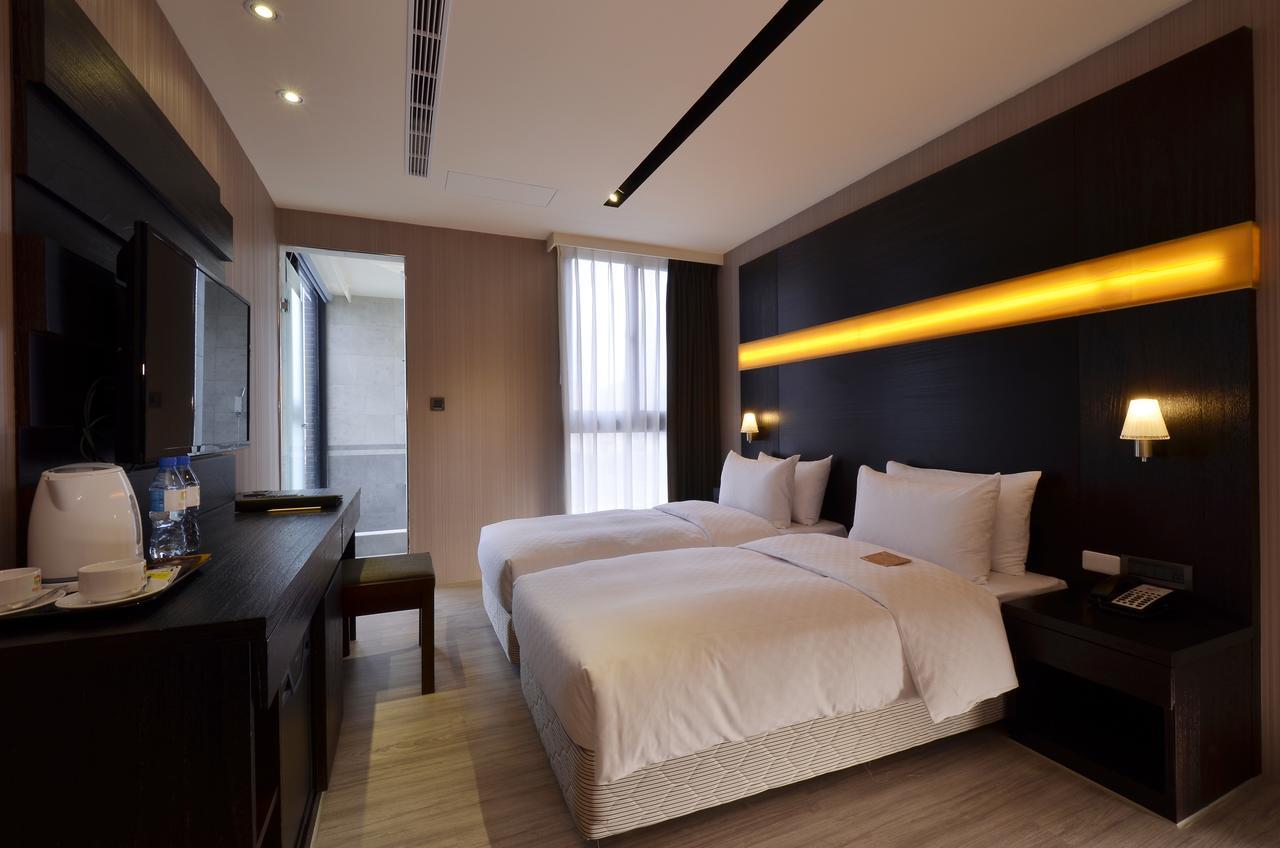 Hotel Cube Taichung Dış mekan fotoğraf