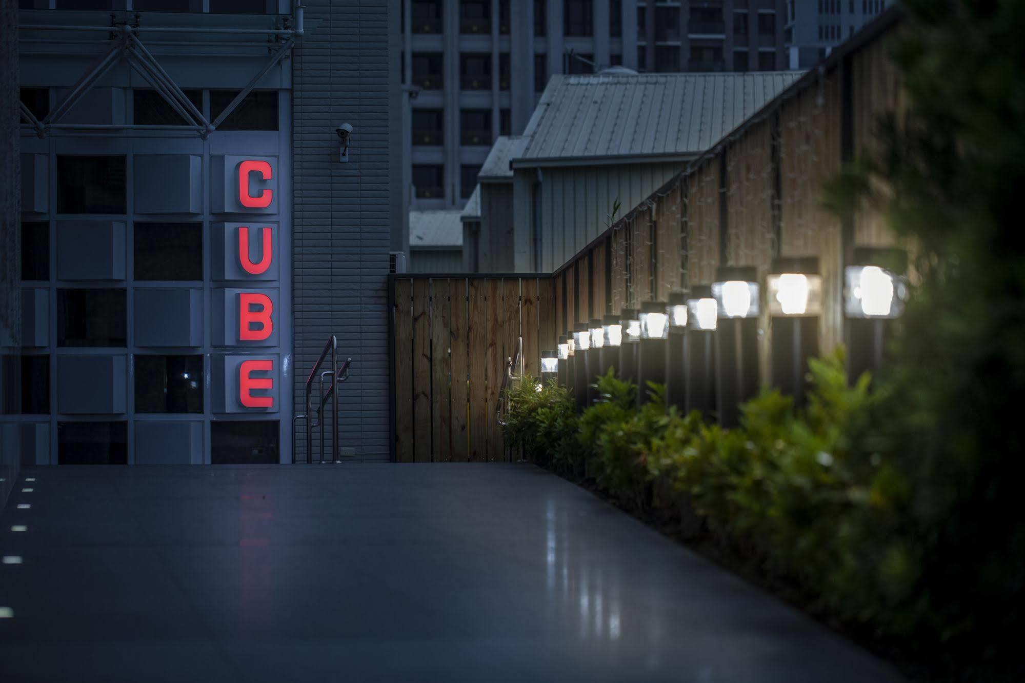 Hotel Cube Taichung Dış mekan fotoğraf